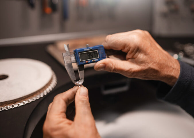 Erros mais comuns em medições industriais e como evitá-los no dia a dia da produção